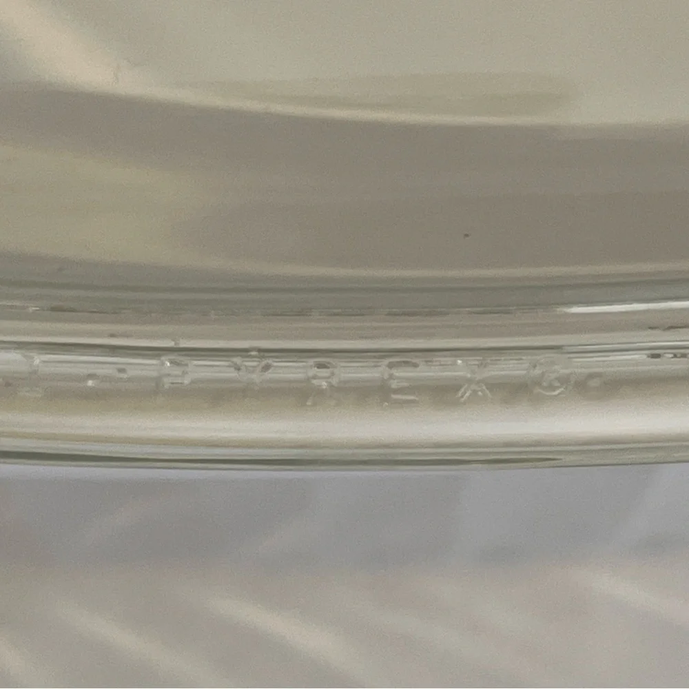 Corningware Oval Casserole Dish with Lid French White F-12-B 1.8 Liter - Picture 6 of 9